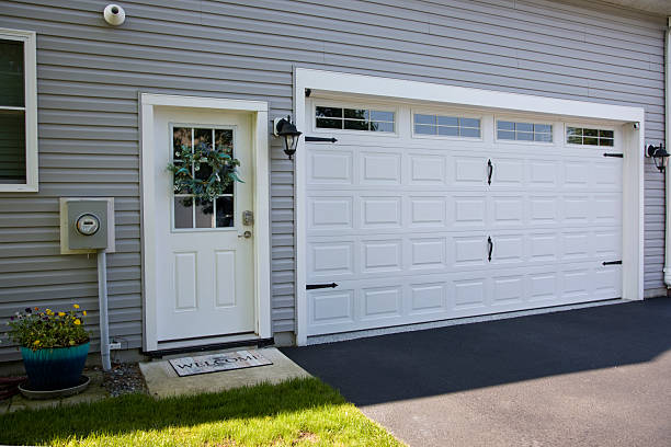 24/7 Emergency Garage Door Panel Replacement experts in McMillin, WA